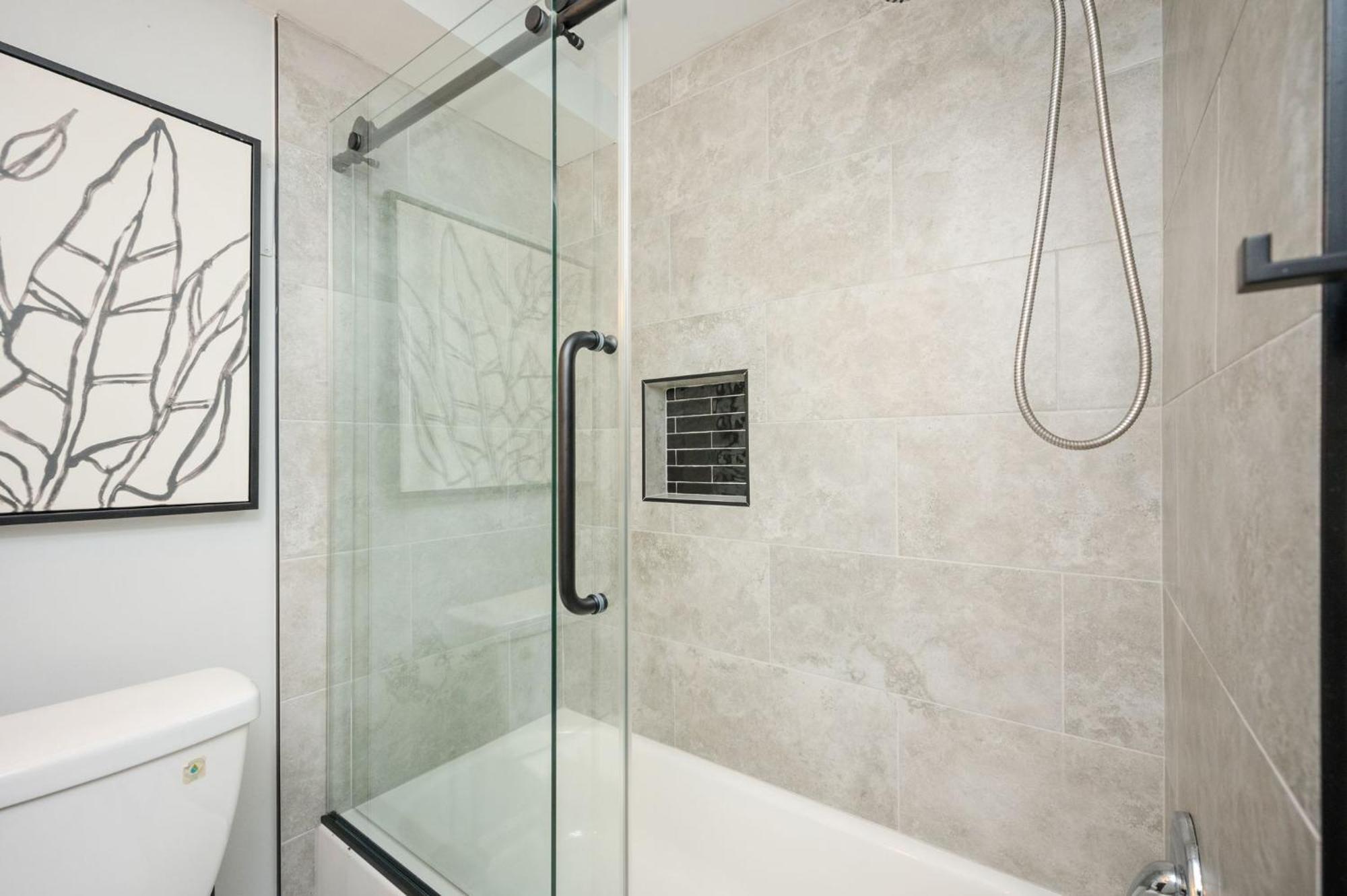 Quiet & Quaint Apartment, 5 Mins To Airport And 15 Mins To Downtown Atlanta Buitenkant foto