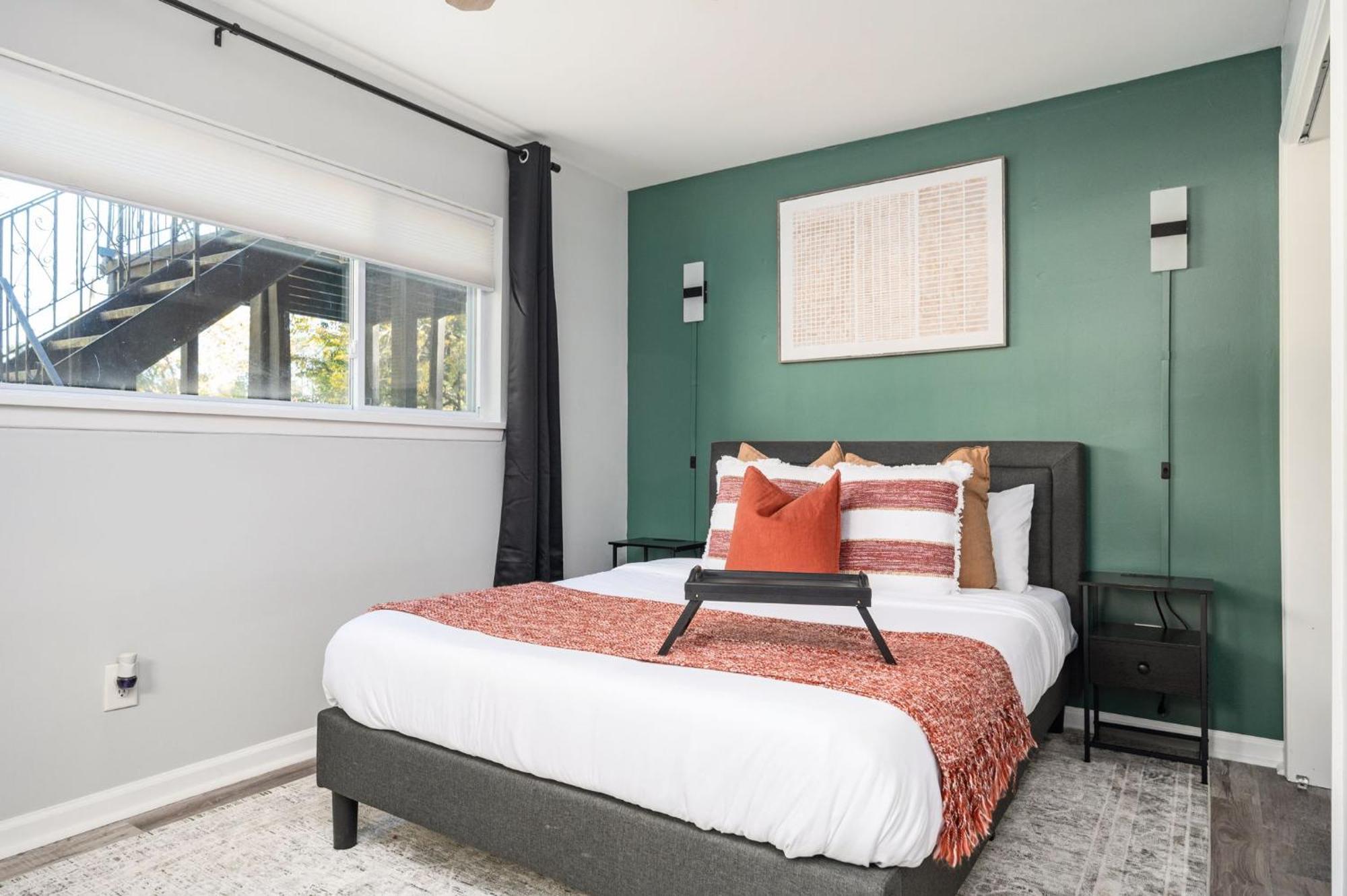 Quiet & Quaint Apartment, 5 Mins To Airport And 15 Mins To Downtown Atlanta Buitenkant foto